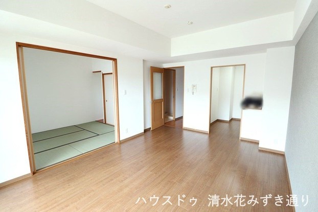 apartment 静岡県静岡市清水区楠新田
地図を見る