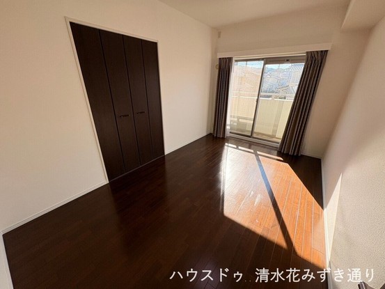 apartment 静岡県静岡市清水区幸町
地図を見る