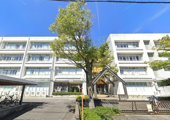 apartment 静岡県静岡市葵区大岩４丁目
地図を見る