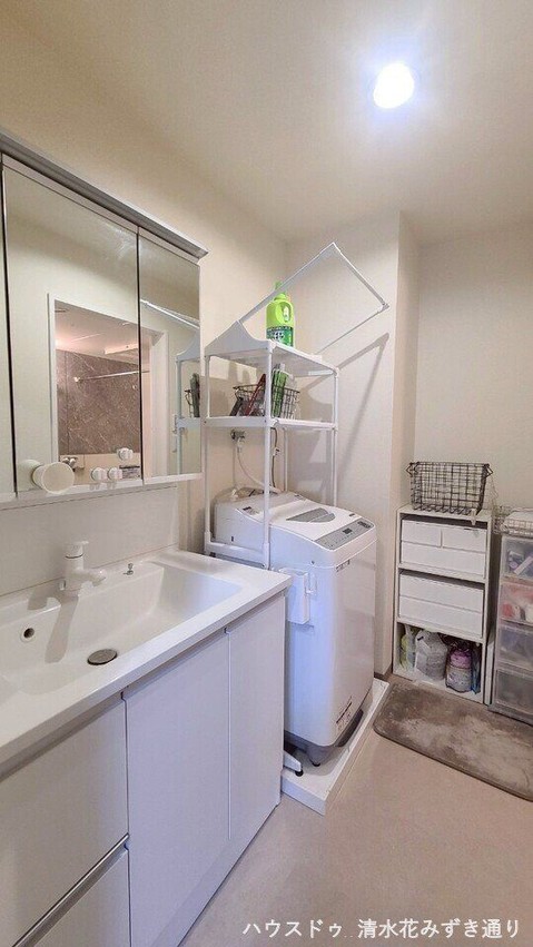 apartment 静岡県静岡市清水区草薙２丁目
地図を見る