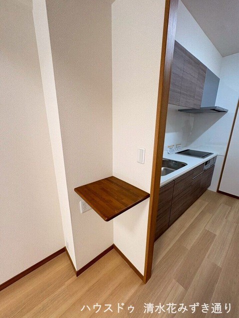 apartment 静岡県静岡市葵区沓谷１丁目
地図を見る