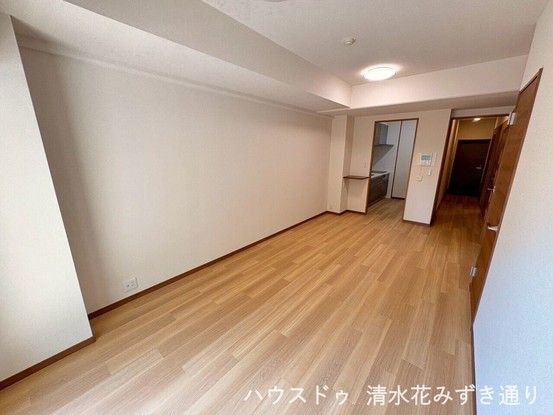 apartment 静岡県静岡市葵区沓谷１丁目
地図を見る