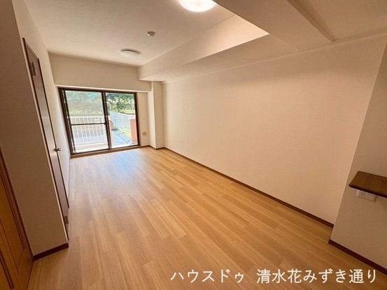 apartment 静岡県静岡市葵区沓谷１丁目
地図を見る