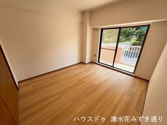 apartment 静岡県静岡市葵区沓谷１丁目
地図を見る
