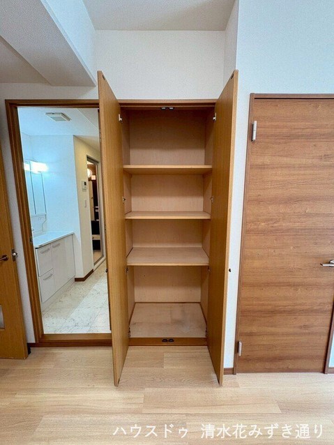 apartment 静岡県静岡市葵区沓谷１丁目
地図を見る