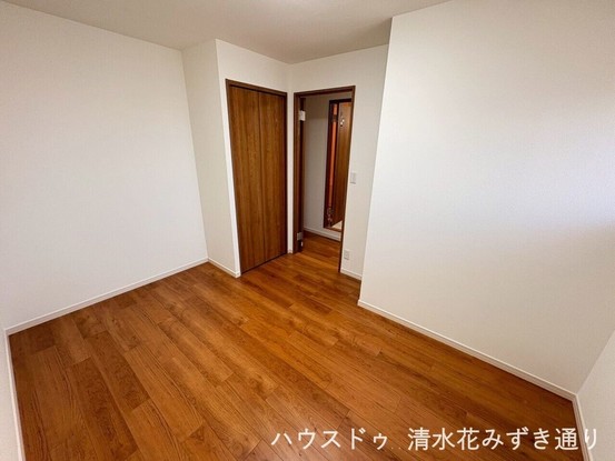 apartment 静岡県静岡市駿河区小黒１丁目
地図を見る