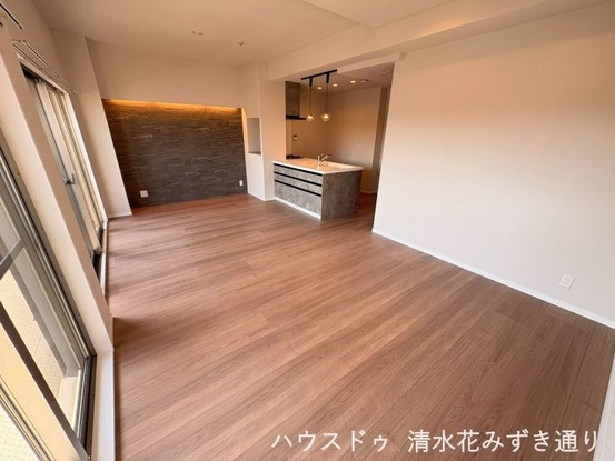 apartment 静岡県静岡市清水区江尻台町
地図を見る