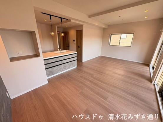 apartment 静岡県静岡市清水区江尻台町
地図を見る