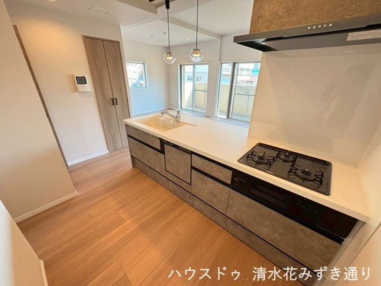 apartment 静岡県静岡市清水区江尻台町
地図を見る