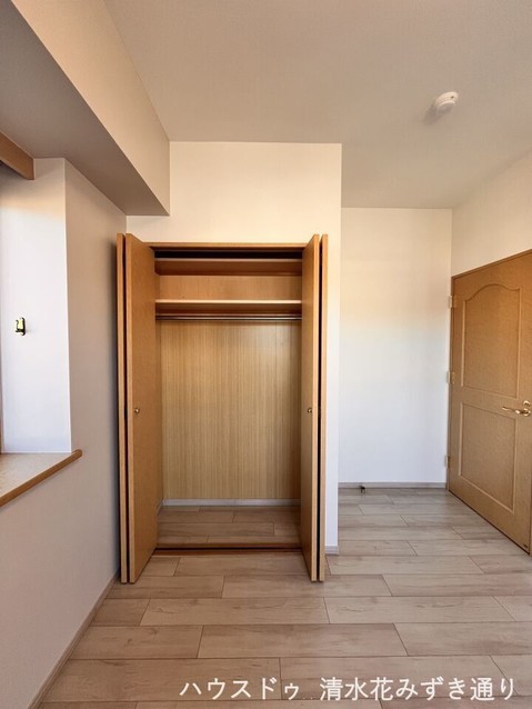 apartment 静岡県静岡市葵区上足洗４丁目
地図を見る