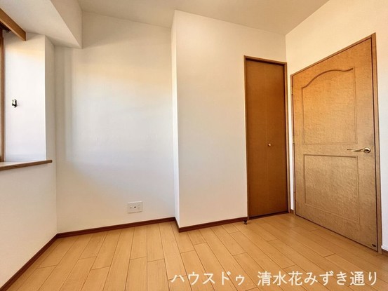 apartment 静岡県静岡市葵区上足洗４丁目
地図を見る