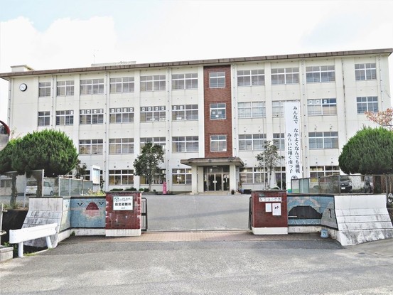 apartment 福岡県福岡市西区大字周船寺2001-4-8