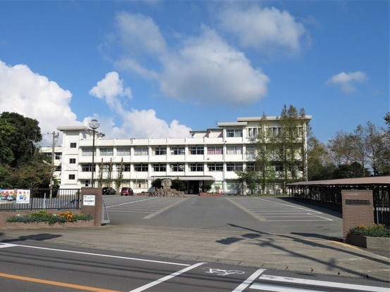 apartment 福岡県福岡市西区大字周船寺2001-4-8