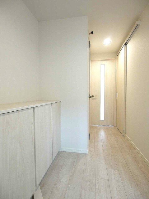 apartment 京都府京都市下京区烏丸通仏光寺下る大政所町680 インターワンプレイス烏丸Ⅱ　８階