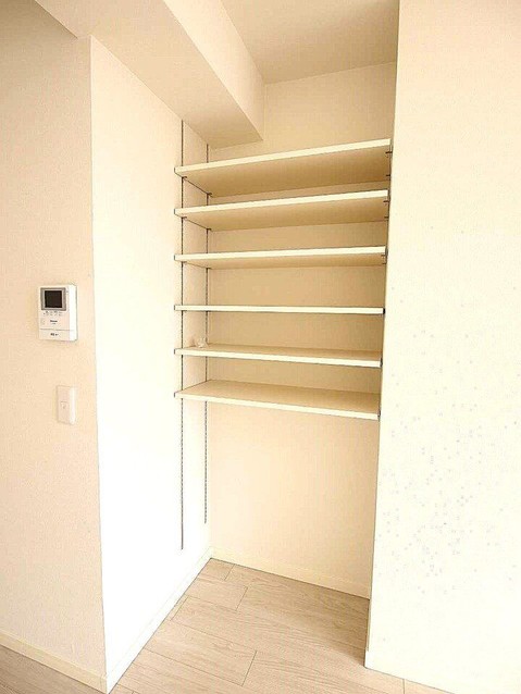 apartment 京都府京都市下京区烏丸通仏光寺下る大政所町680 インターワンプレイス烏丸Ⅱ　８階