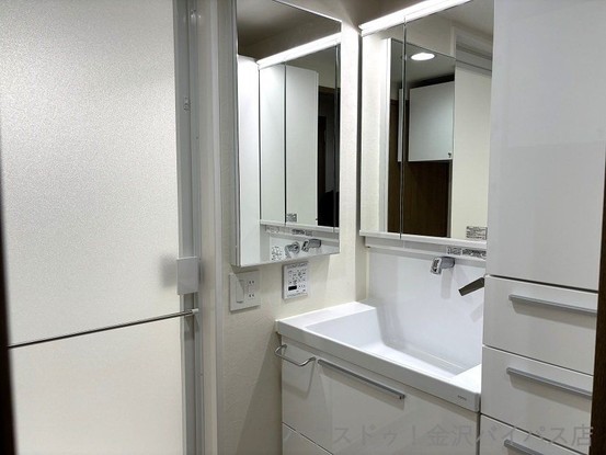 apartment 石川県野々市市御経塚２丁目30番地