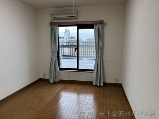 apartment 石川県野々市市御経塚２丁目30番地