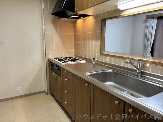 apartment 石川県野々市市御経塚２丁目30番地