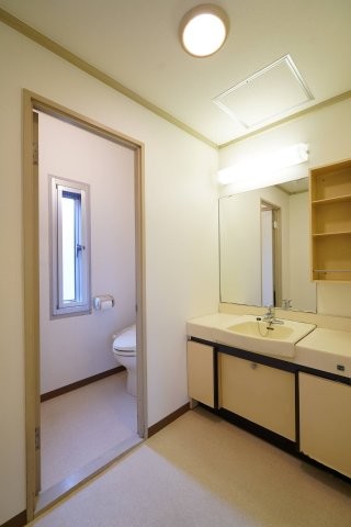 apartment 千葉県白井市南山１丁目
地図を見る