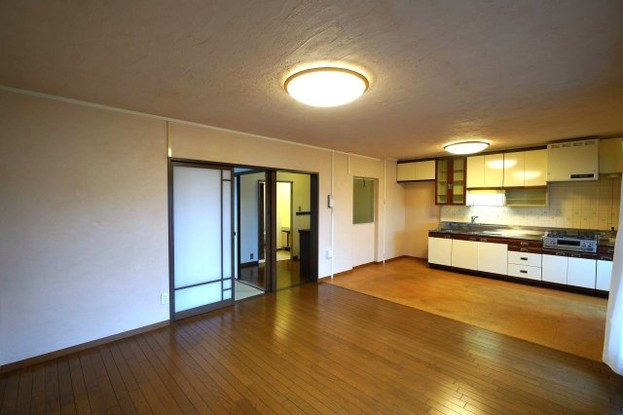 apartment 千葉県白井市南山１丁目
地図を見る