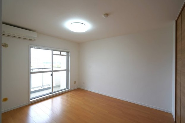 apartment 千葉県印西市西の原１丁目
地図を見る
