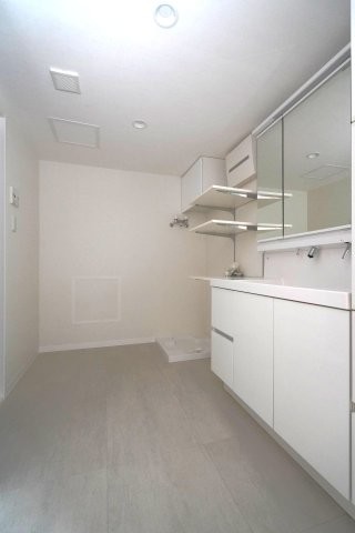 apartment 千葉県白井市南山１丁目
地図を見る