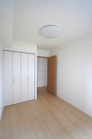 apartment 千葉県白井市南山１丁目
地図を見る