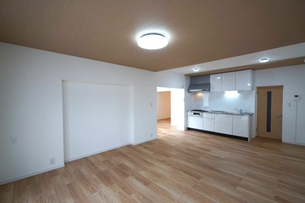 apartment 千葉県白井市清水口１丁目
地図を見る