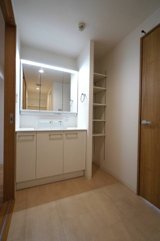 apartment 千葉県白井市南山１丁目
地図を見る