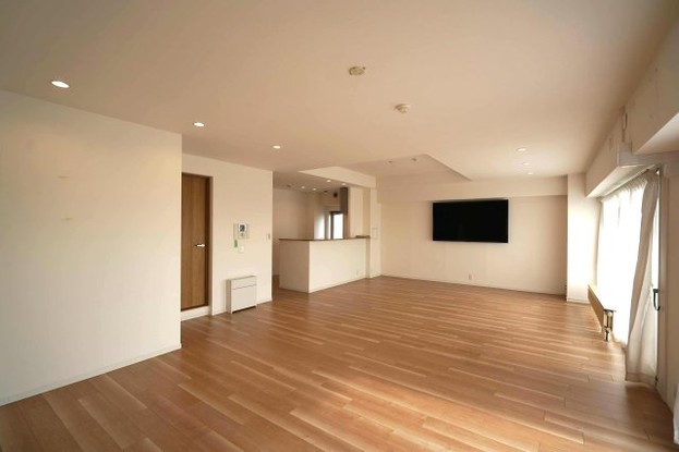 apartment 千葉県白井市南山１丁目
地図を見る