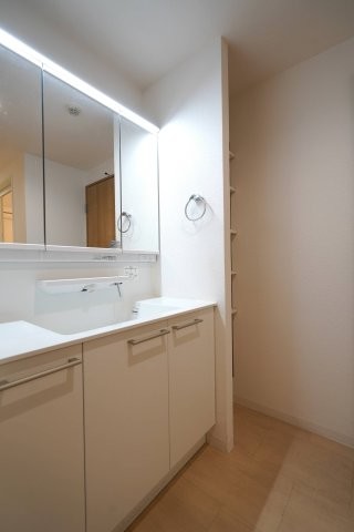 apartment 千葉県白井市南山１丁目
地図を見る