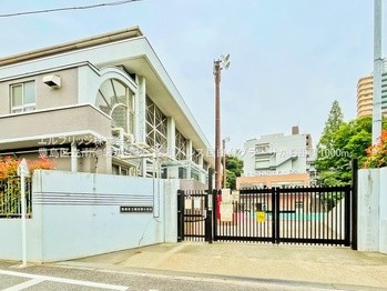 apartment 東京都豊島区雑司が谷１丁目
地図を見る