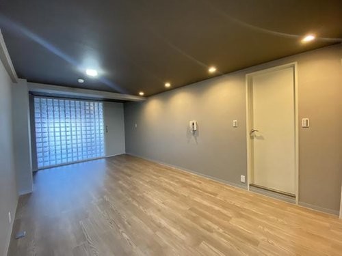 apartment 大阪府八尾市南植松町５丁目182番地 日本TPビル