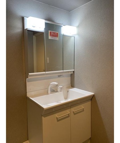 apartment 大阪府八尾市南植松町５丁目182番地 日本TPビル
