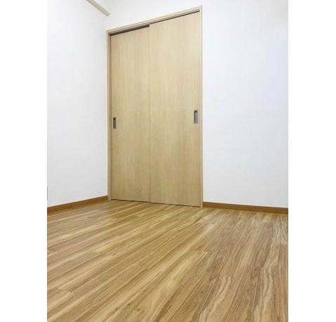 apartment 大阪府八尾市南植松町５丁目182番地 日本TPビル