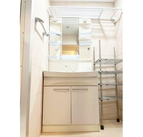 apartment 大阪府八尾市南植松町５丁目182番地 日本TPビル