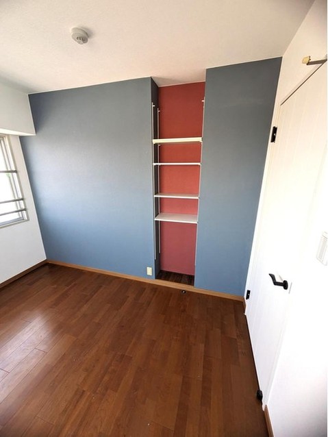 apartment 大阪府八尾市南植松町５丁目182番地 日本TPビル