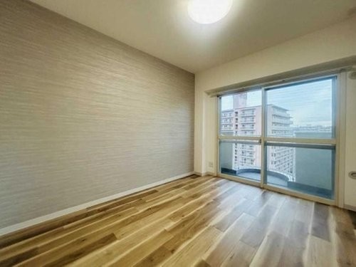apartment 大阪府八尾市南植松町５丁目182番地 日本TPビル