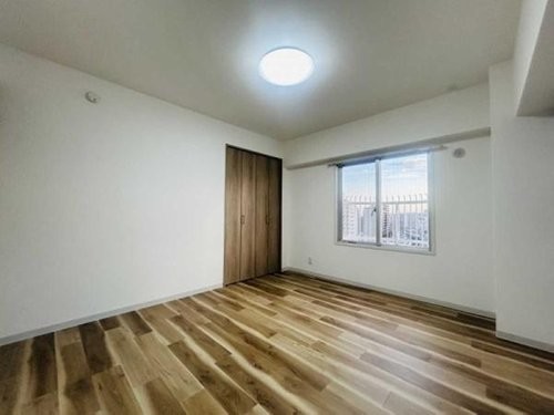 apartment 大阪府八尾市南植松町５丁目182番地 日本TPビル
