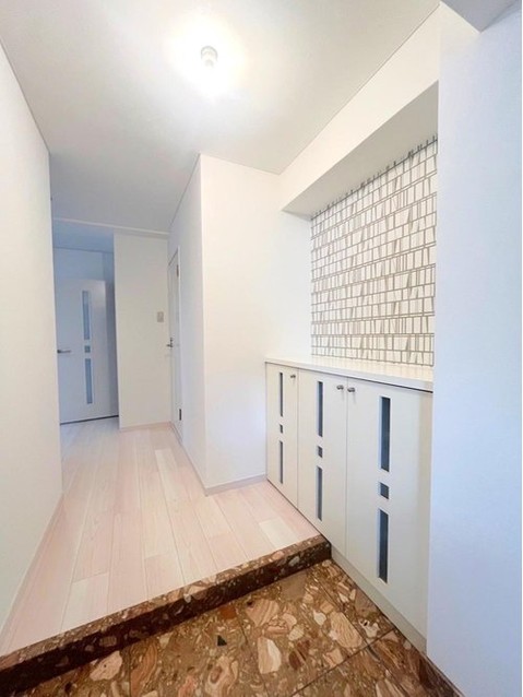 apartment 大阪府八尾市南植松町５丁目182番地 日本TPビル