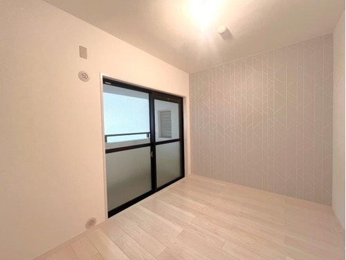apartment 大阪府八尾市南植松町５丁目182番地 日本TPビル