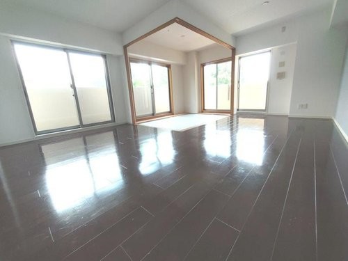apartment 大阪府八尾市南植松町５丁目182番地 日本TPビル