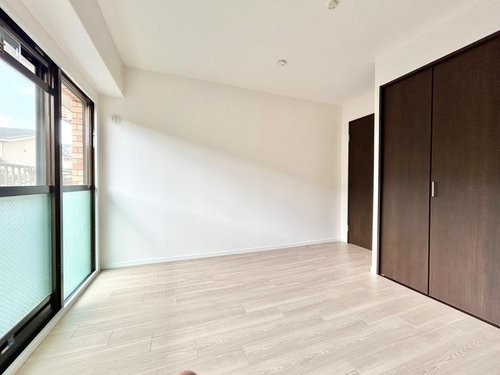 apartment 大阪府八尾市南植松町５丁目182番地 日本TPビル