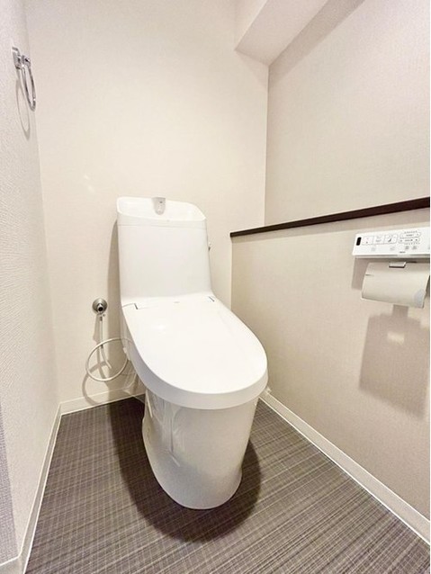 apartment 大阪府八尾市南植松町５丁目182番地 日本TPビル