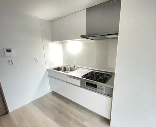 apartment 大阪府八尾市南植松町５丁目182番地 日本TPビル