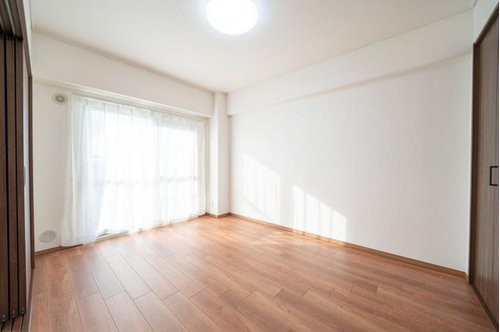 apartment 大阪府八尾市南植松町５丁目182番地 日本TPビル
