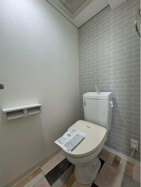 apartment 大阪府八尾市南植松町５丁目182番地 日本TPビル
