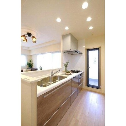 apartment 大阪府八尾市南植松町５丁目182番地 日本TPビル
