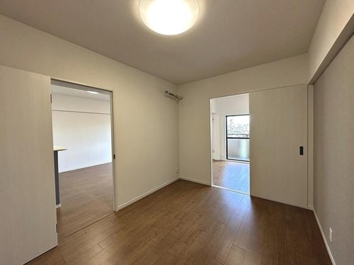 apartment 大阪府八尾市南植松町５丁目182番地 日本TPビル