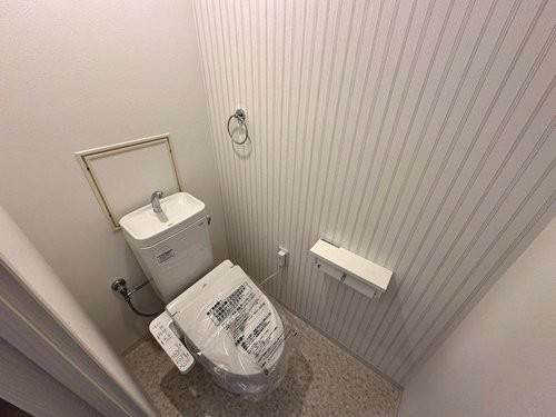 apartment 大阪府八尾市南植松町５丁目182番地 日本TPビル